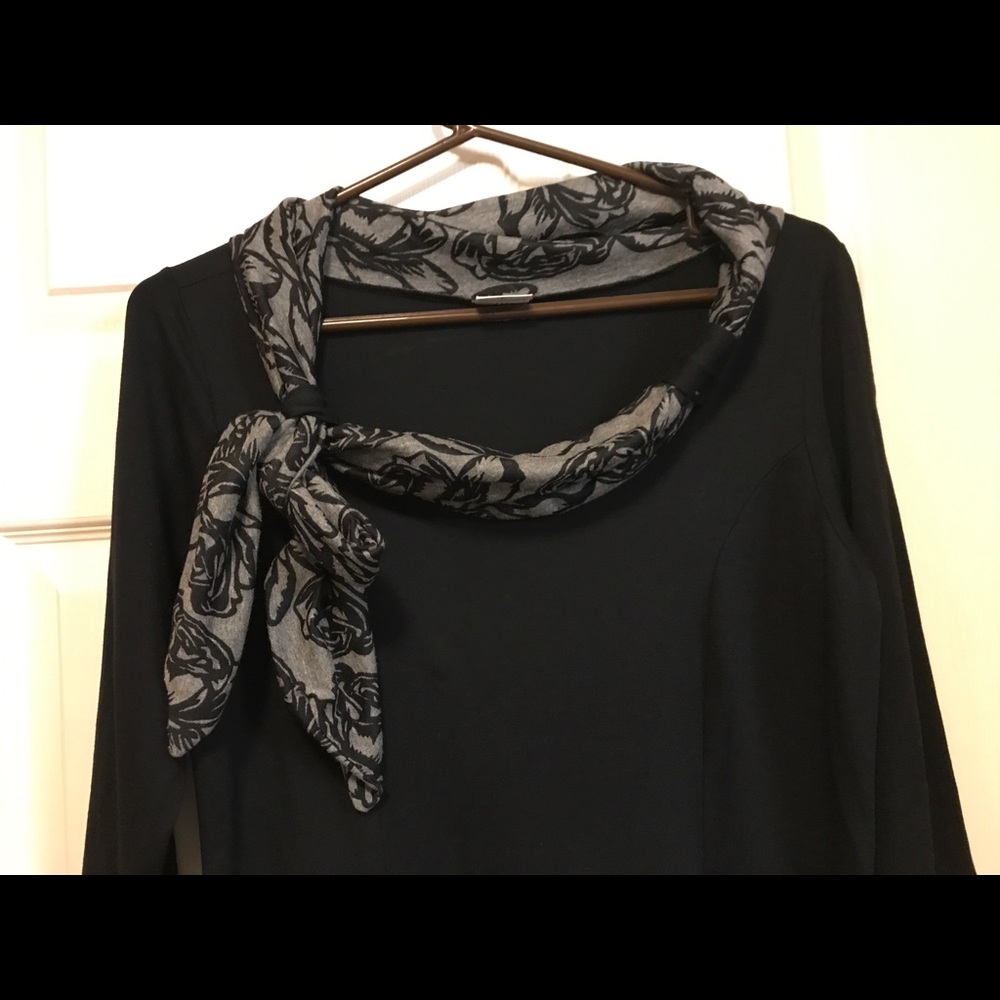 Black cotton tee